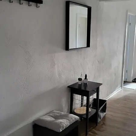 Tks-home Guest house *