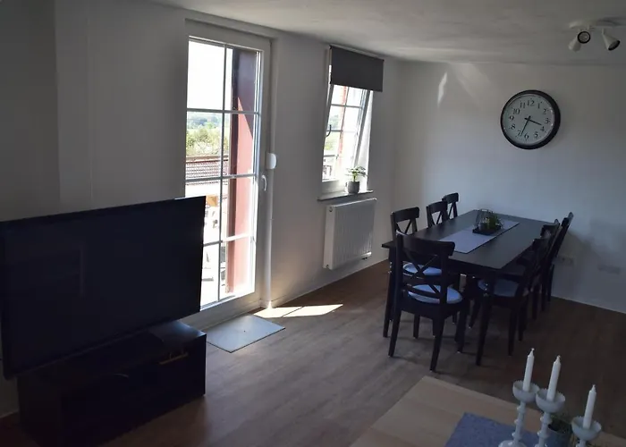 Tks-home בית הארחה *